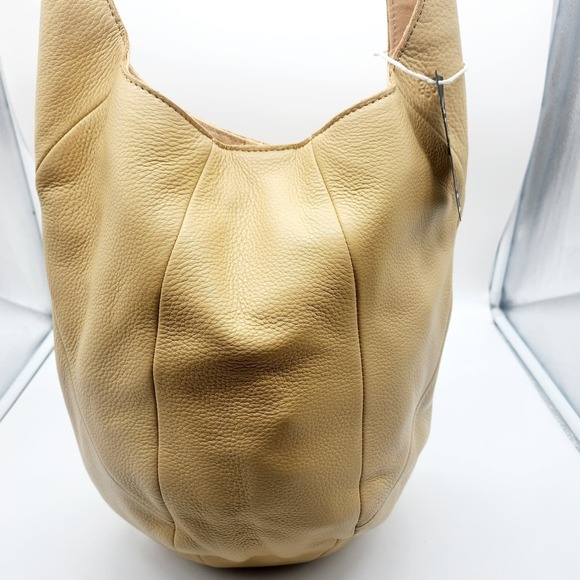 The Sak 120 Large Purse & Shoulder BagWith Back‎ Zipper Pocket and Magnetic Snap - Picture 3 of 10